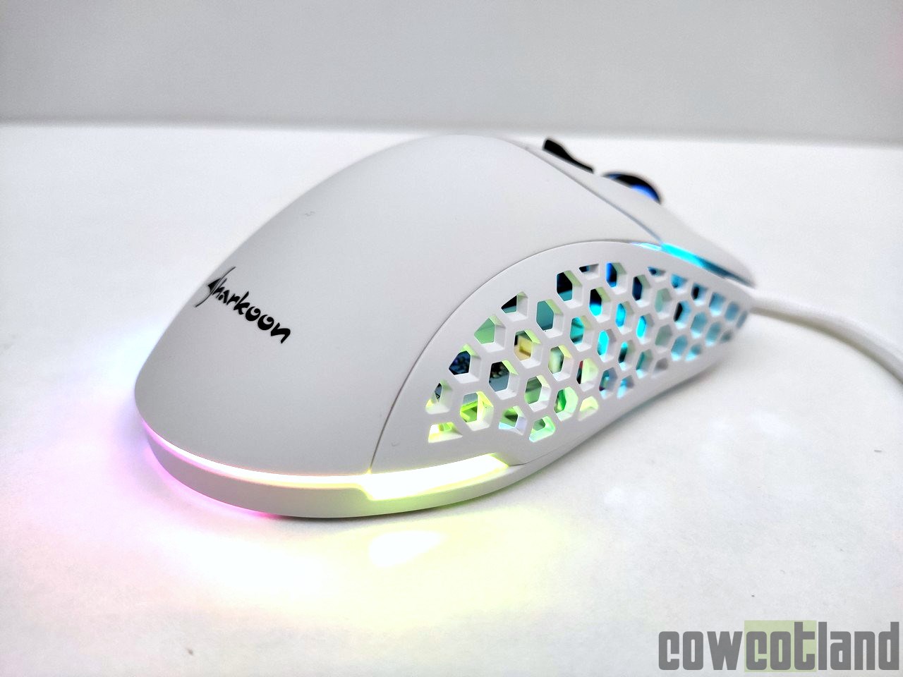 Image 43509, galerie Test souris Gaming Sharkoon Light 200 : Zowie-Killer ?