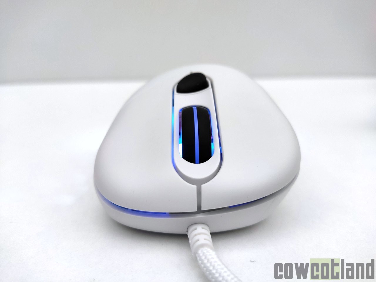 Image 43516, galerie Test souris Gaming Sharkoon Light 200 : Zowie-Killer ?