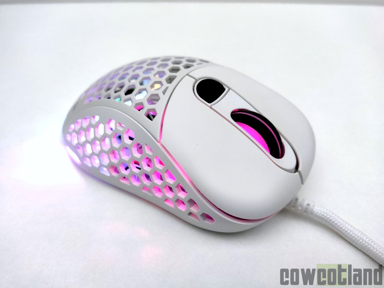 Image 43511, galerie Test souris Gaming Sharkoon Light 200 : Zowie-Killer ?