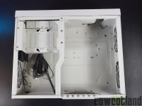 Cliquez pour agrandir SilverStone FLP01, �a marche du nostalgeek avec du vieux ?