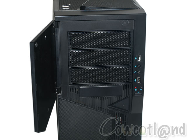 Image 9171, galerie Thermaltake Armor A90, Design Top, chssis Flop