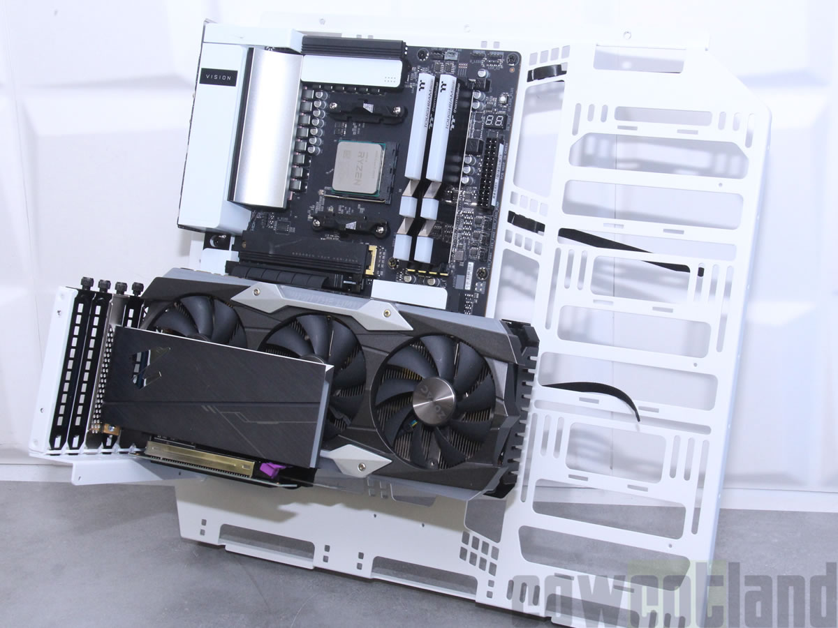 Image 43137, galerie Test boitier THERMALTAKE AH-T600 : Supercopter pour ton PC