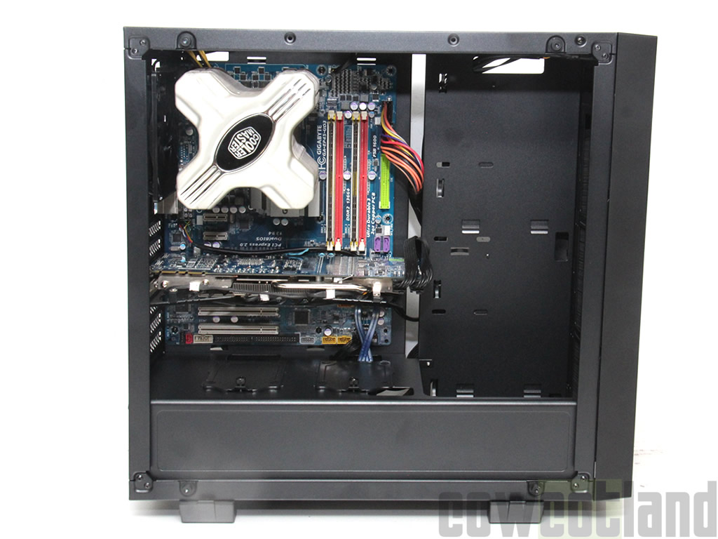 Image 34279, galerie Test boitier Thermaltake Core G21 TG