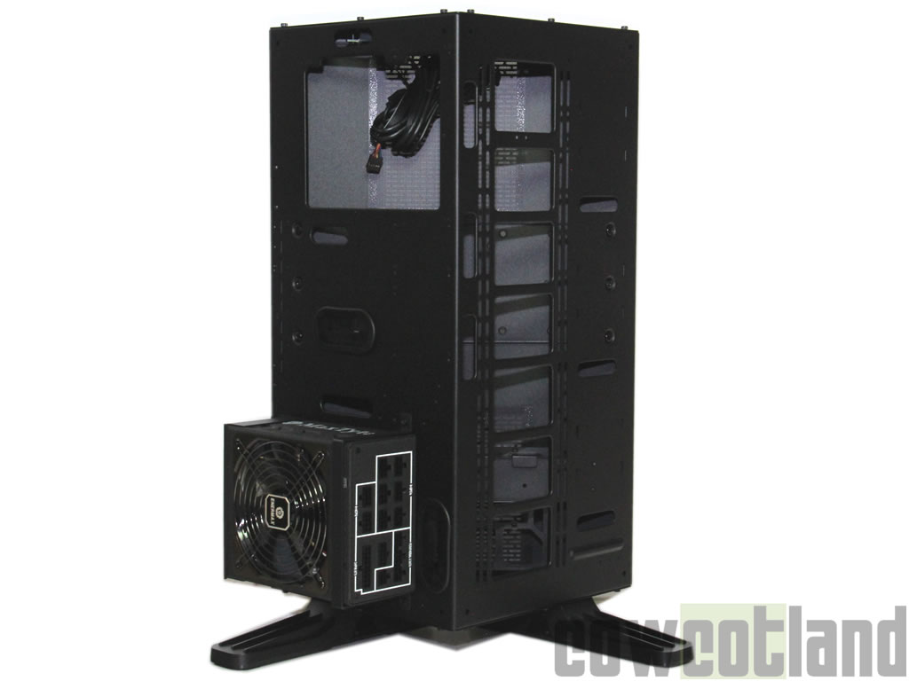 Image 36836, galerie Test boitier Thermaltake P90