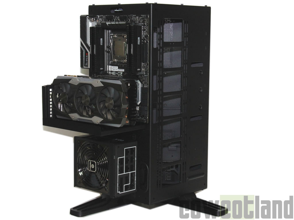 Image 36844, galerie Test boitier Thermaltake P90