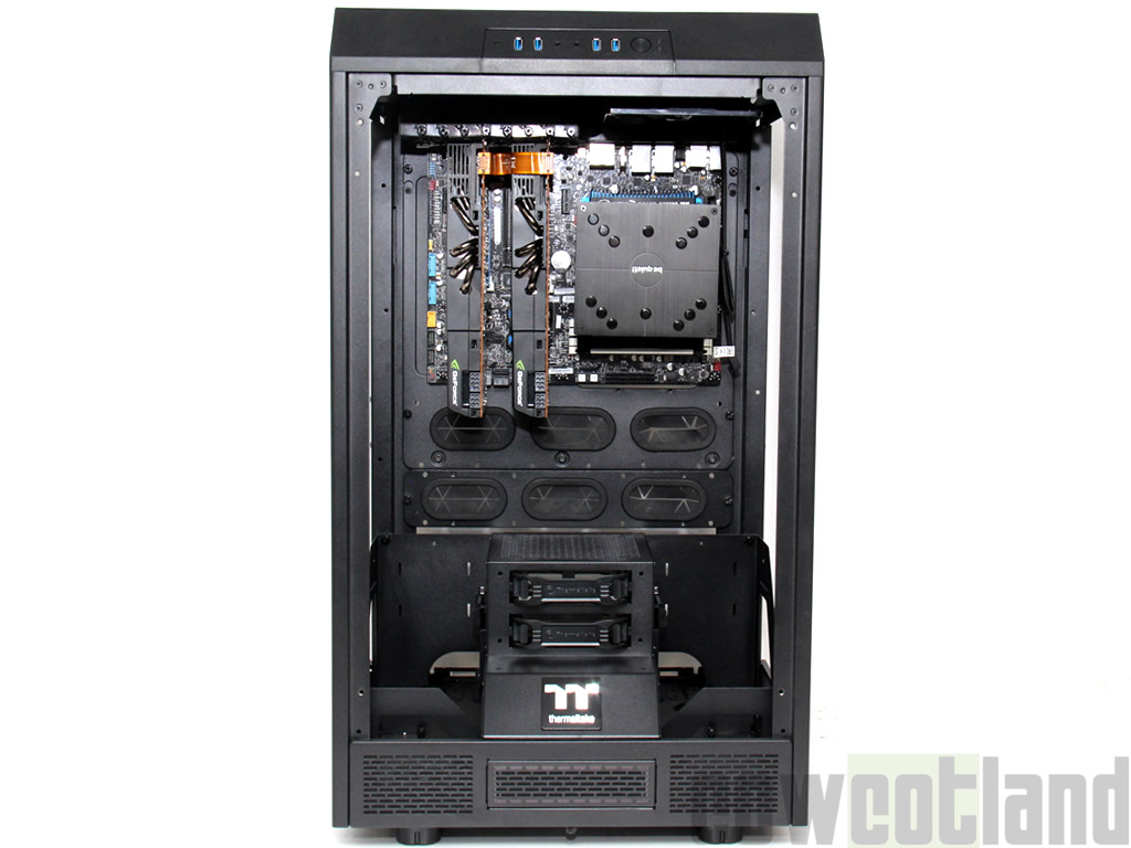 Image 31866, galerie Test boitier Thermaltake The Tower 900