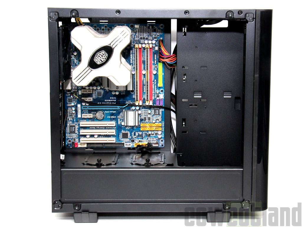 Image 34466, galerie Test boitier Thermaltake View 21 TG