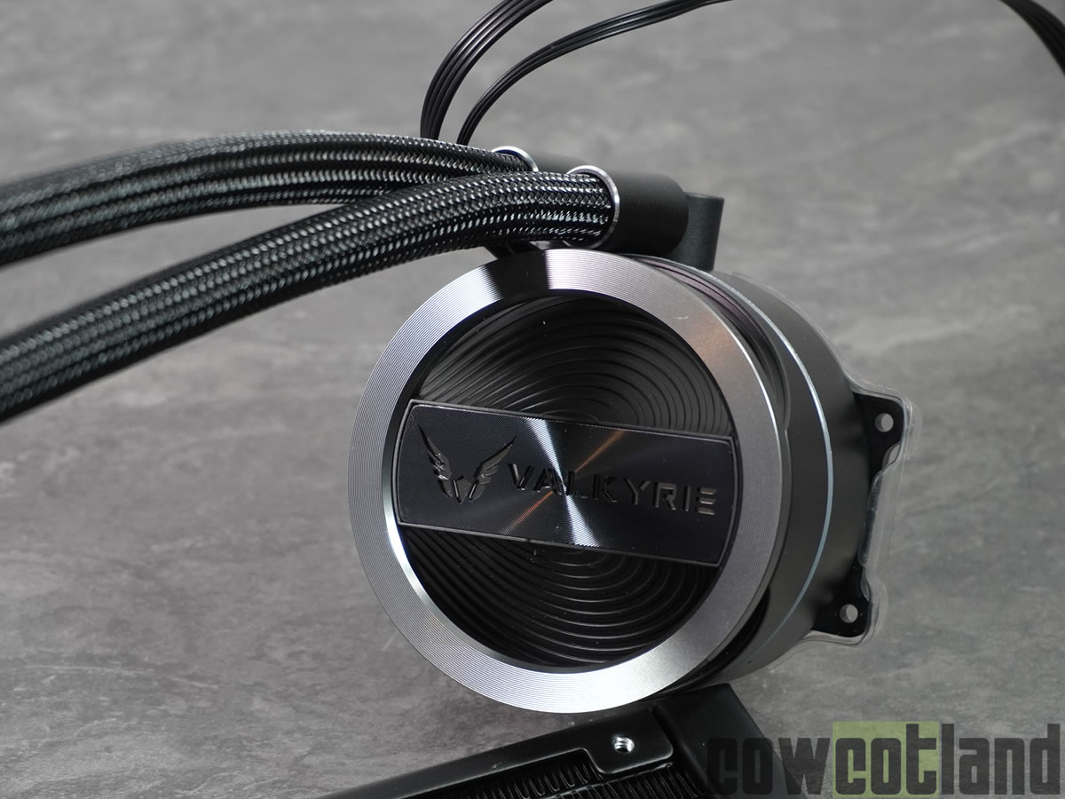 Image 60365, galerie Valkyrie Dragonfang 240, un kit watercooling AIO en 240 mm qui attaque fort