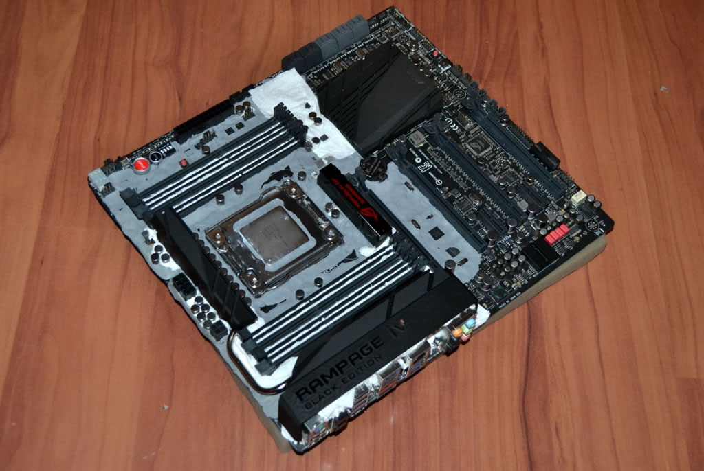Image 21732, galerie Test Extreme ASUS Rampage IV Black Edition