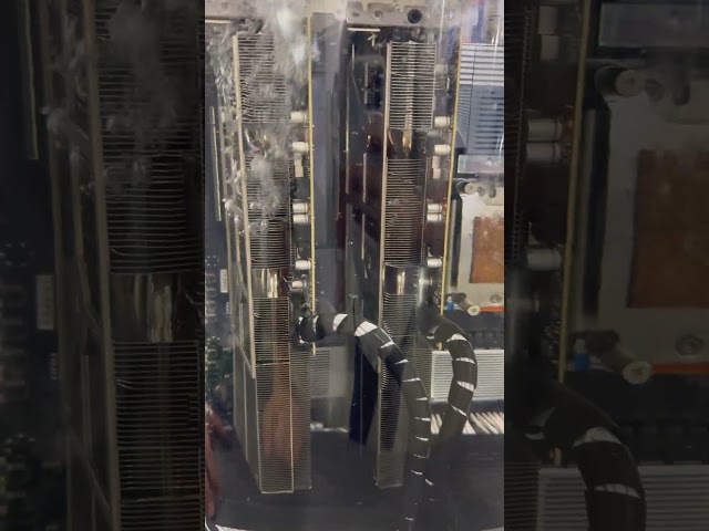 Un GROS PC de FOLIE plong� dans du liquide chez ENERMAX  #gaming #pcgaming #pc #gamer