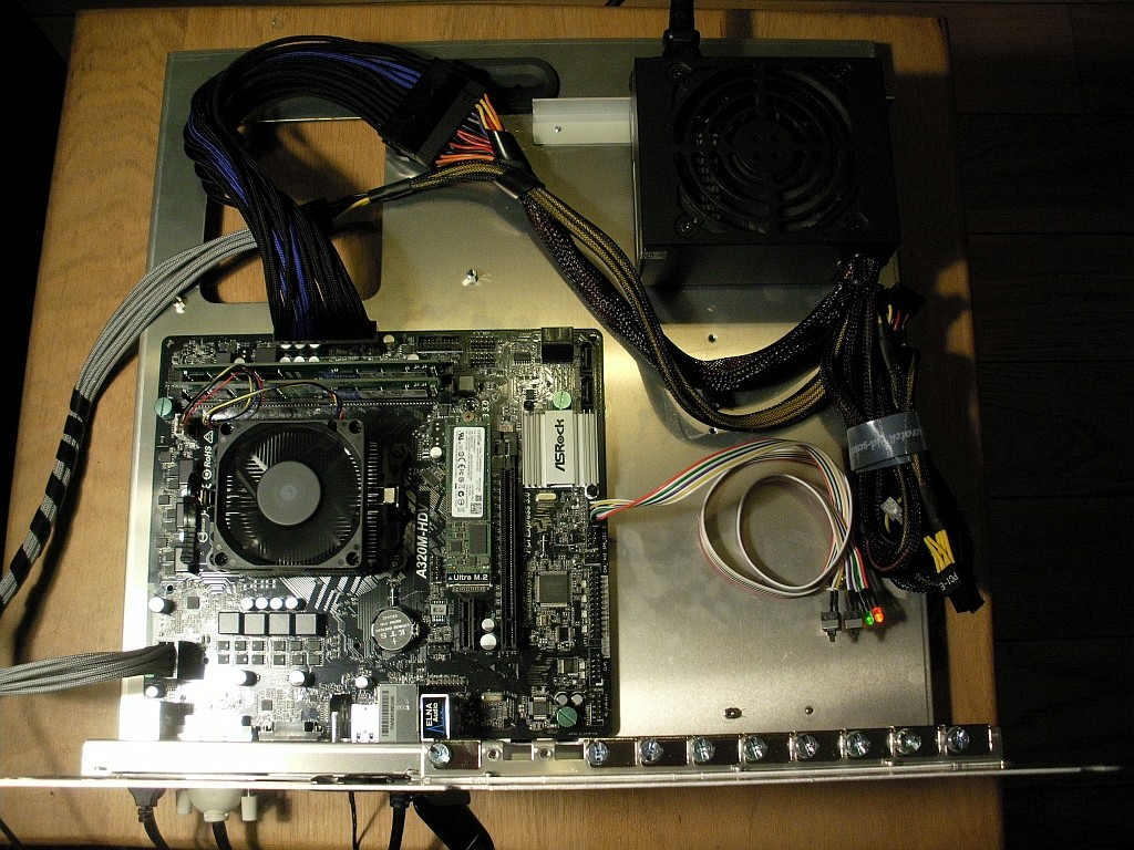 Montage Mb-tray Lianli S 