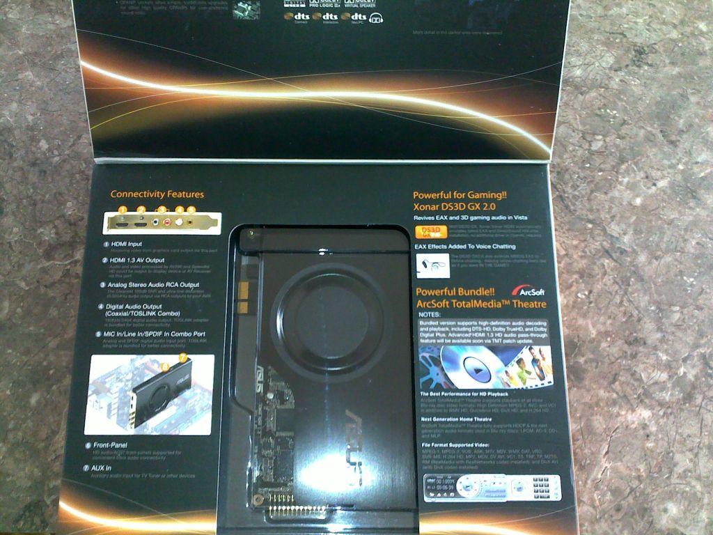 Carte Son Asus Xonar La belle dans son �crin.