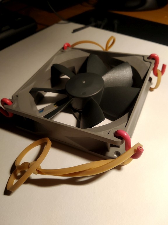 Noctua 92 - Elastique - Montage 