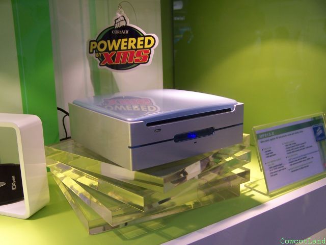 Le Mp-515 Aopen Mac Mini sort de ce boitier
