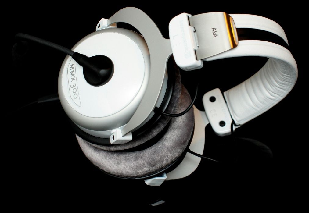 Mmx300-standing-left2 mmx300-standing-left2
